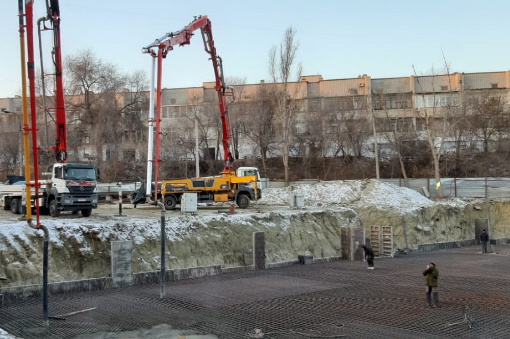 Аренда бетононасоса в Волгограде и Волжском цена за сутки – заказать .